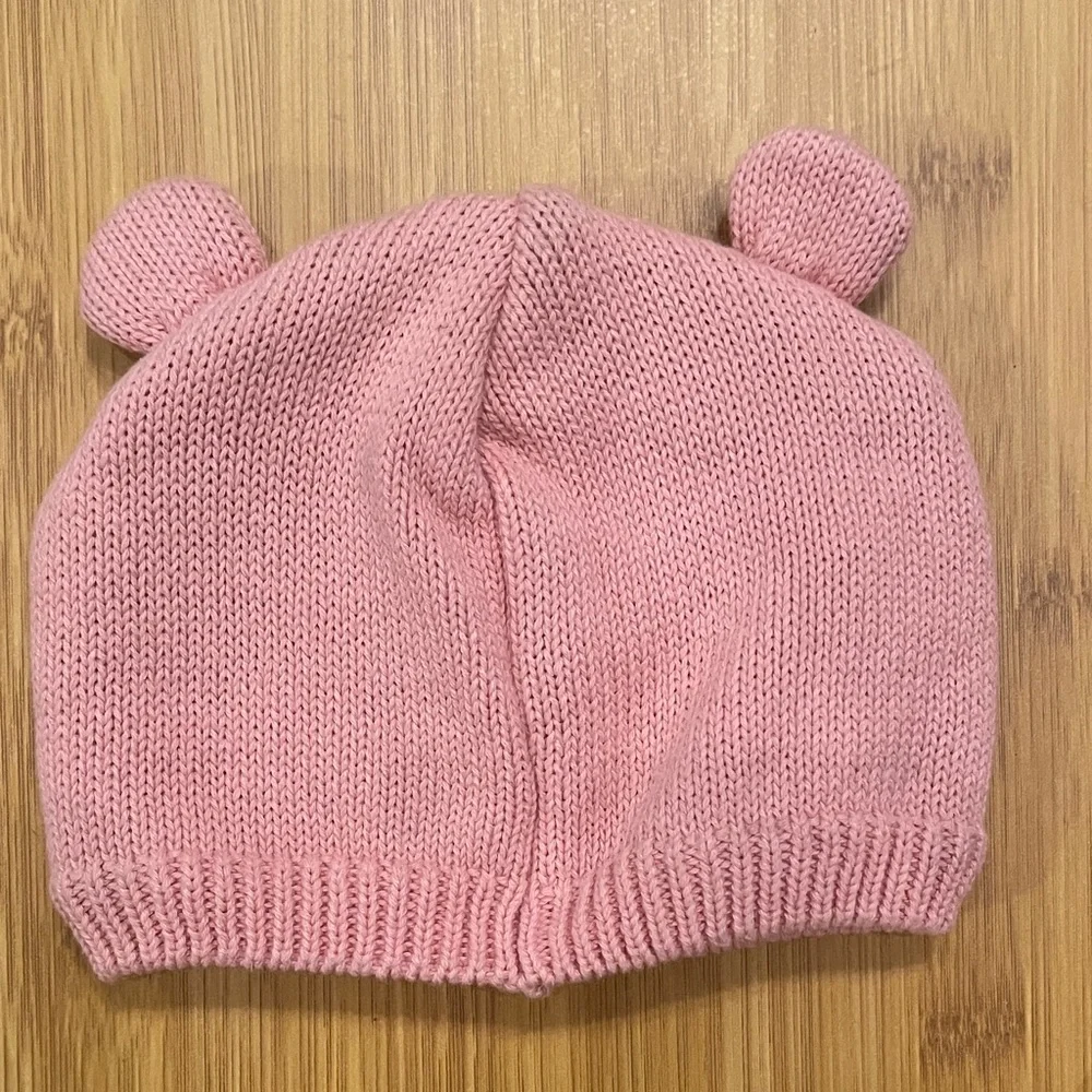 Gap & Osh Kosh Baby Hats Adorable! (Lot of 2)
